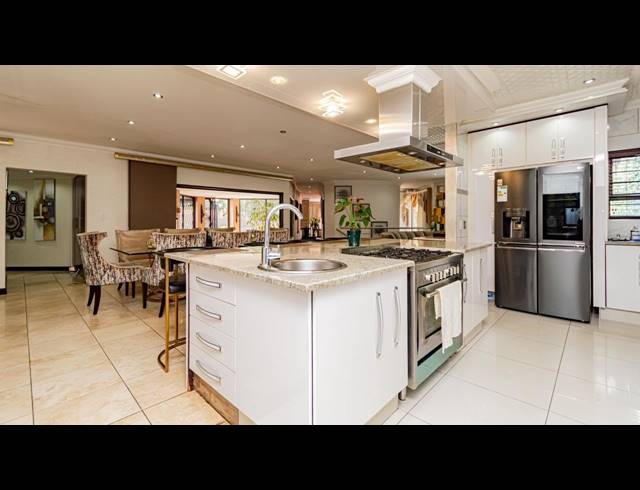 4 BEDROOM FREEHOLD FOR SALE IN MEYERSDAL